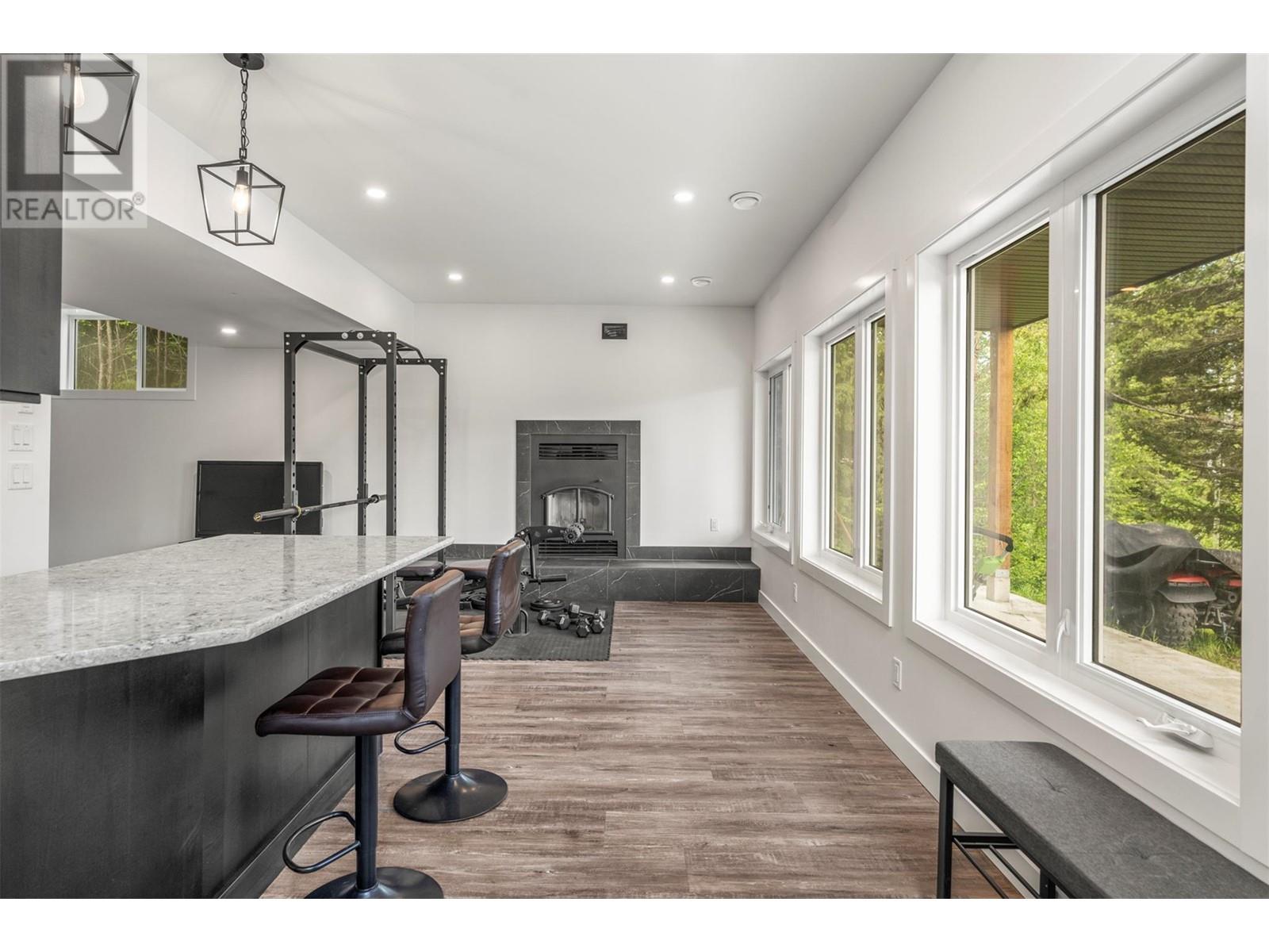 5064 Ridge Road - 16