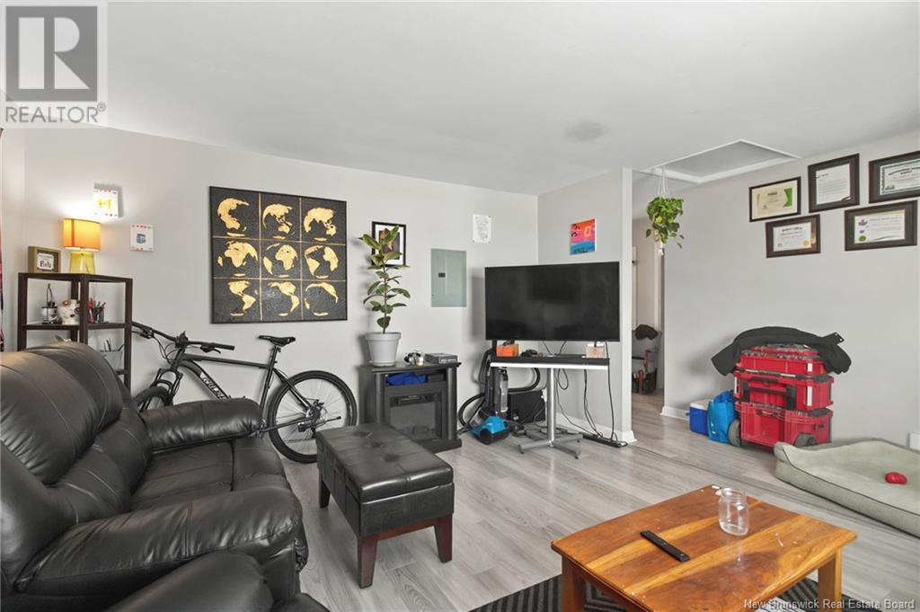 Photo 4 of 31 33 Edmond Street, Moncton NB