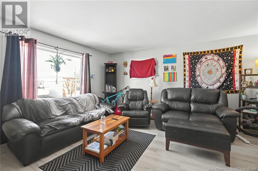 Photo 10 of 31 33 Edmond Street, Moncton NB