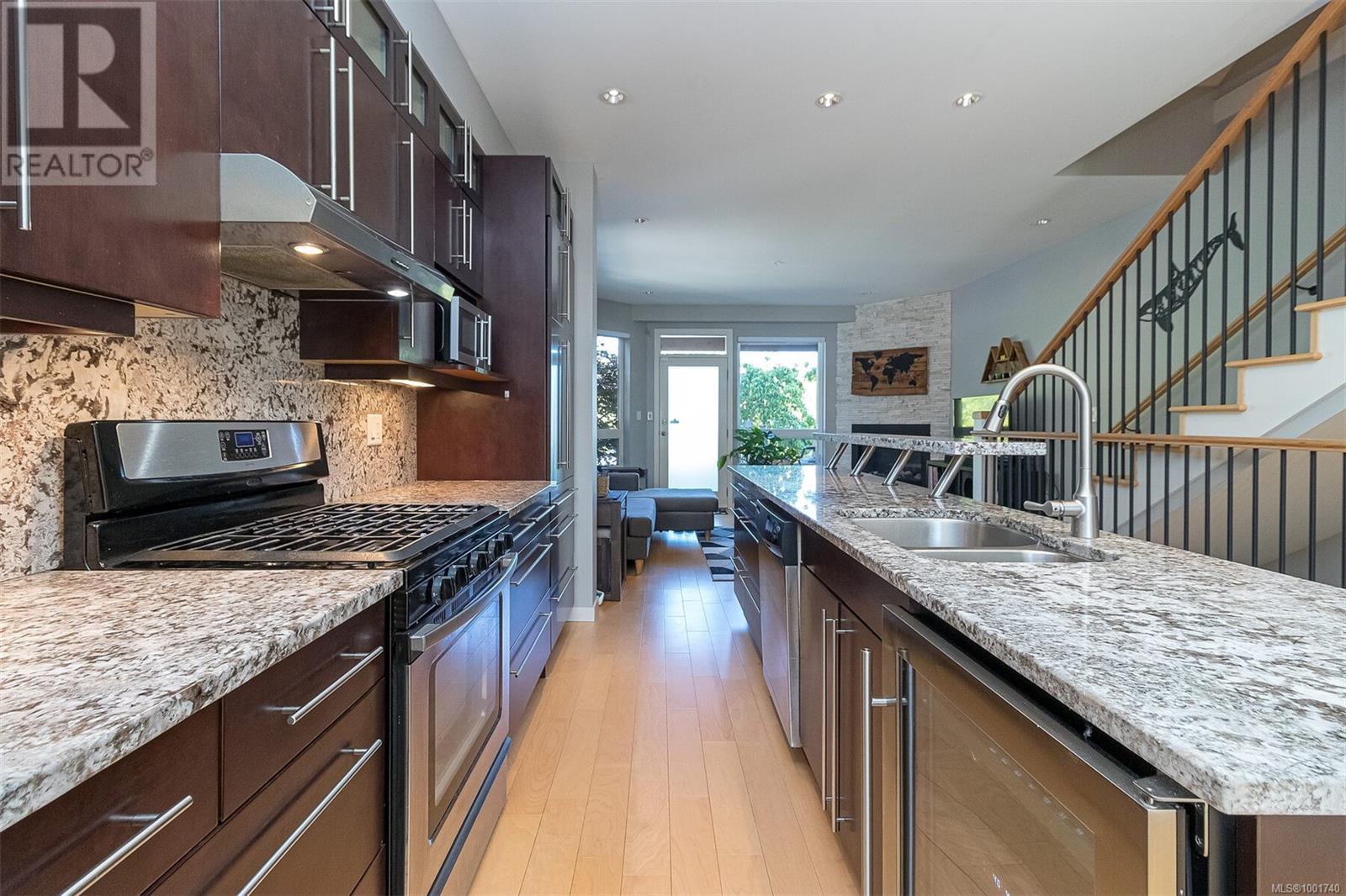  6587 Lincroft Road, Sooke