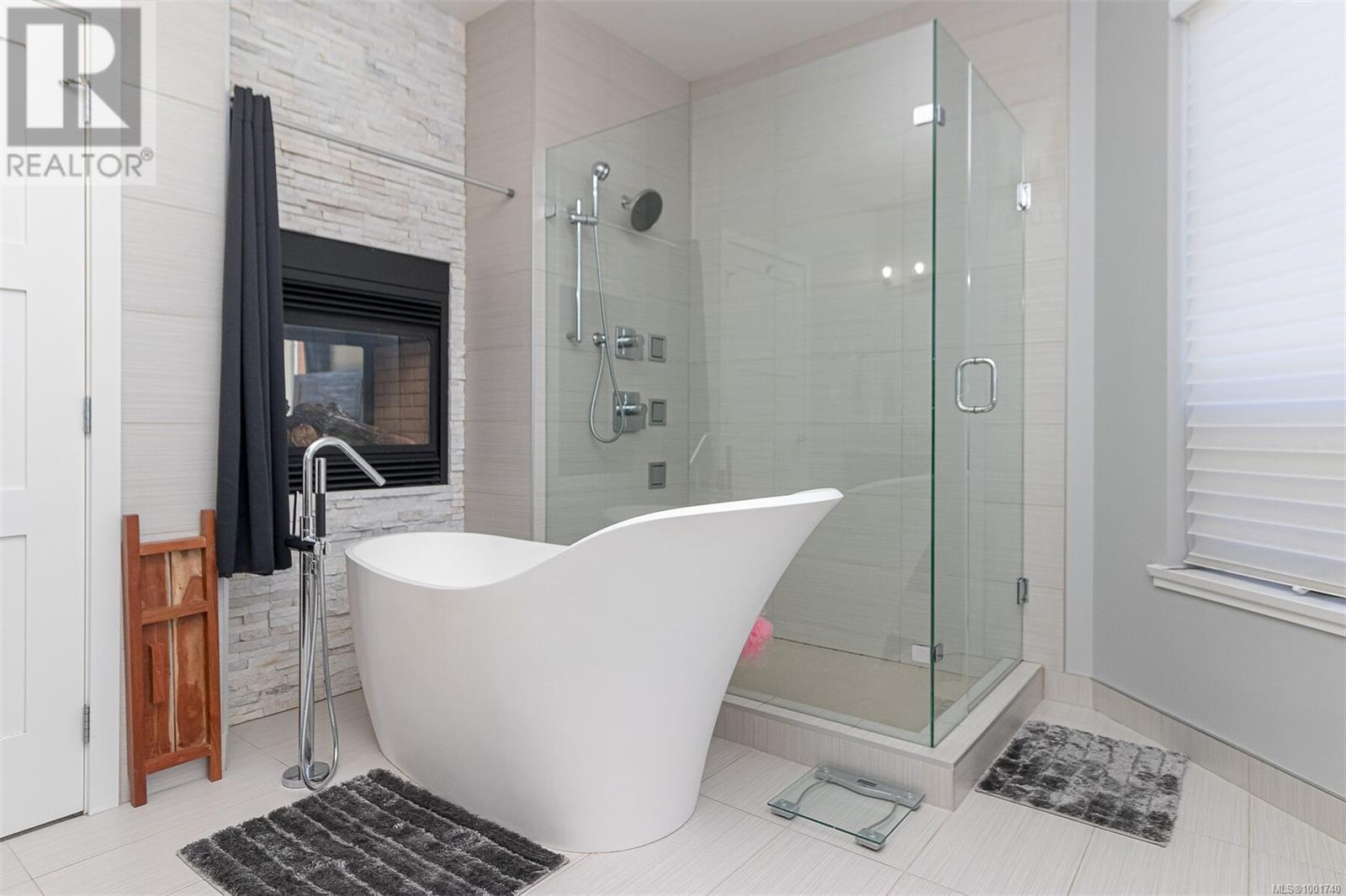  6587 Lincroft Road, Sooke