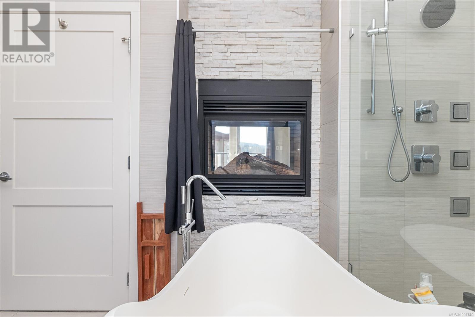  6587 Lincroft Road, Sooke