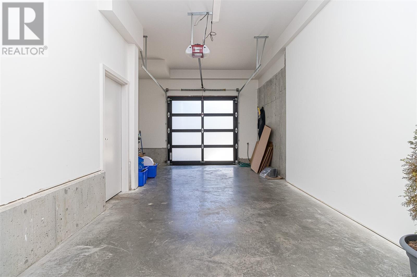  6587 Lincroft Road, Sooke