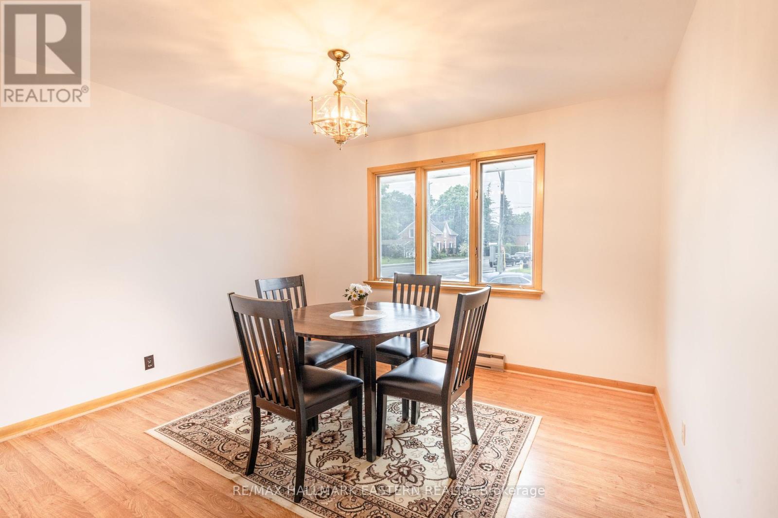Photo 9 of 66 Doxsee Avenue N, Trent Hills ON