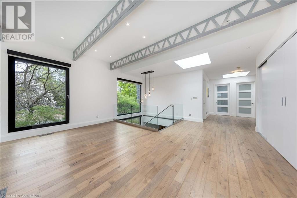 Photo 20 of 1207 Stirling Drive, Oakville ON