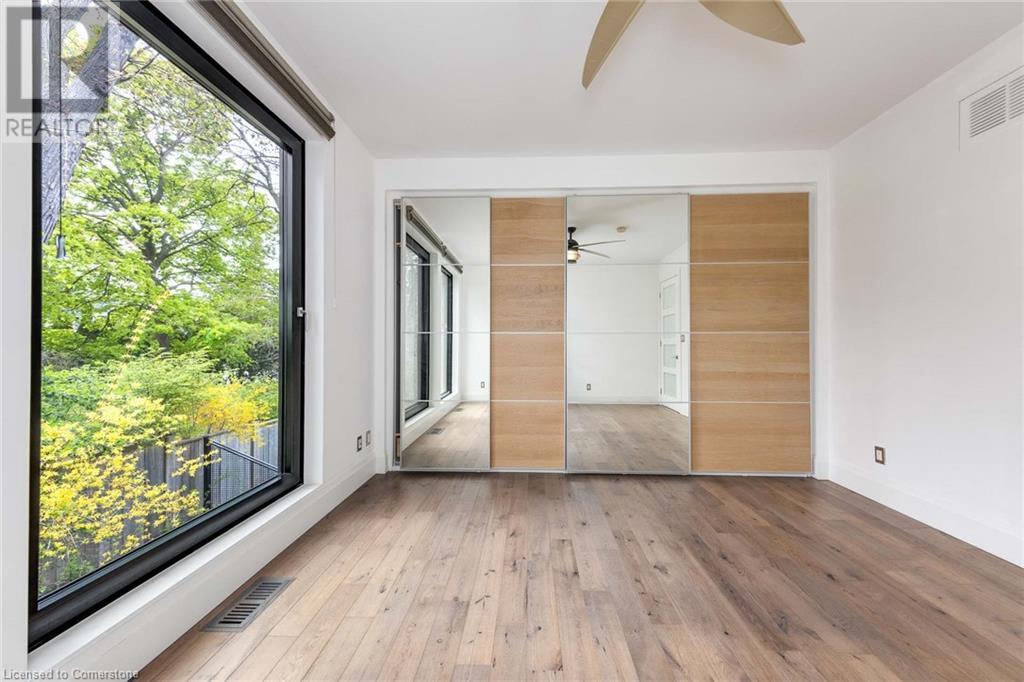 Photo 34 of 1207 Stirling Drive, Oakville ON