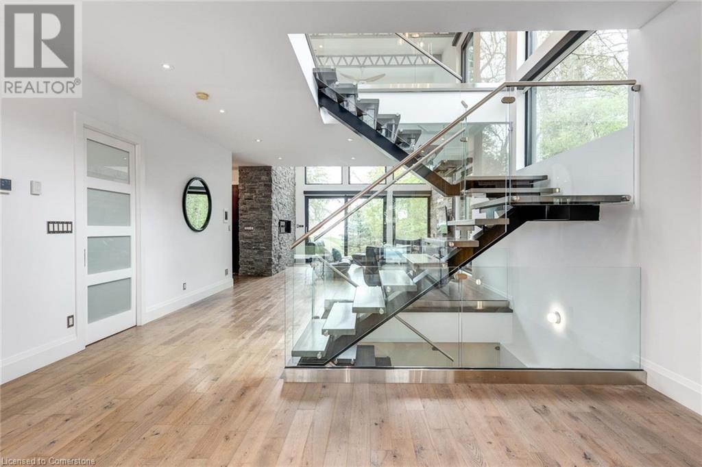 Photo 7 of 1207 Stirling Drive, Oakville ON