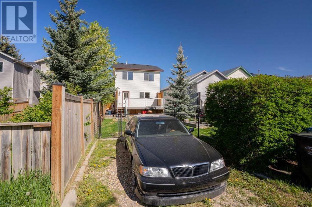 Single Family House for Sale in  Country Hills Way NW Country Hills Calgary 