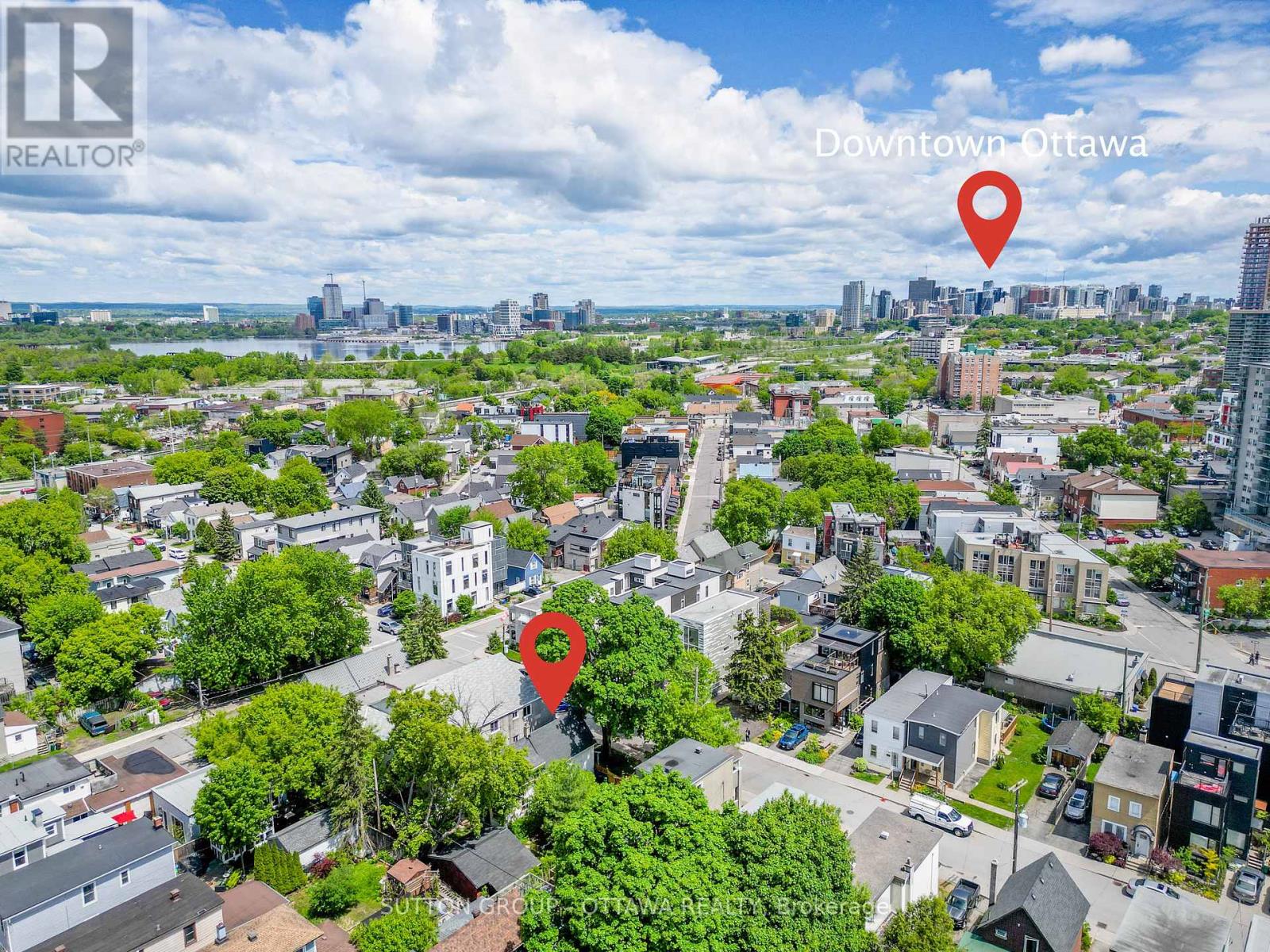 Photo 5 of 70 Pinhey Street S, Ottawa ON