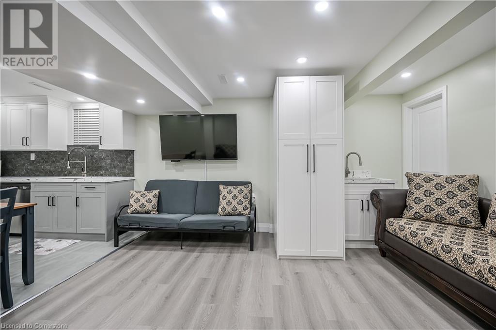 Photo 17 of 31 Joseph Court Unit Lower Lvl, Hamilton ON
