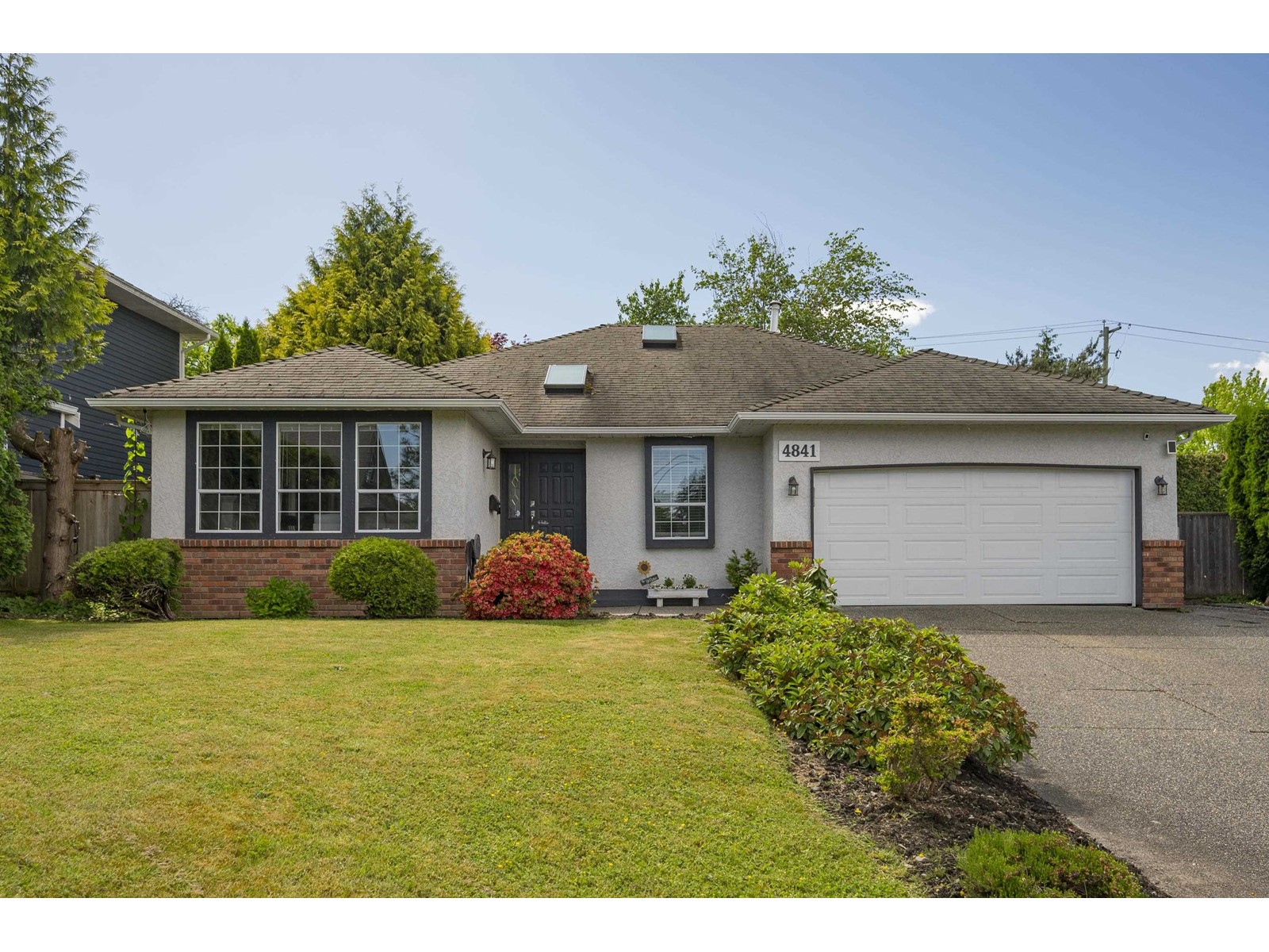 Photo 13 of 4841 208 A Street, Langley BC
