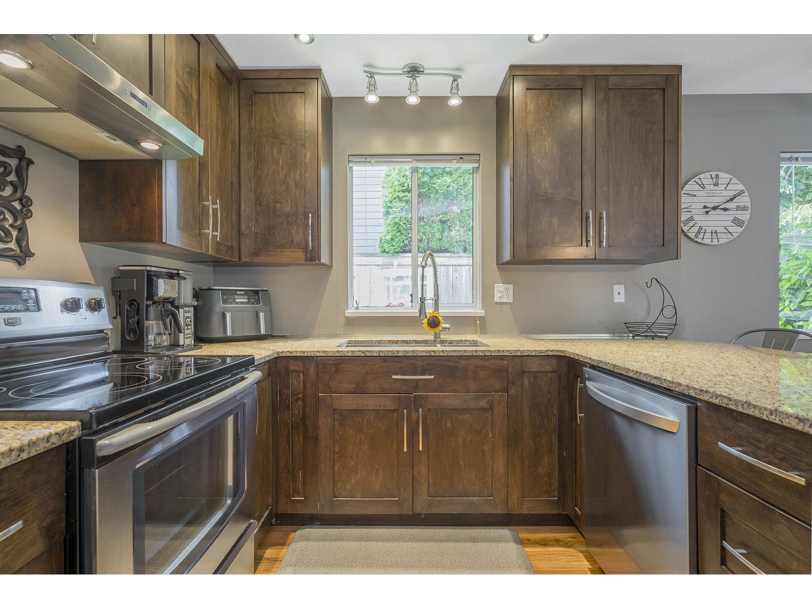 Photo 37 of 4841 208 A Street, Langley BC