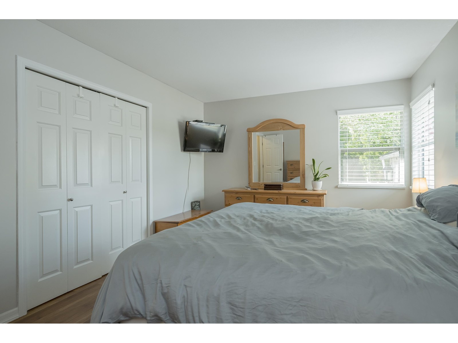 Photo 38 of 4841 208 A Street, Langley BC