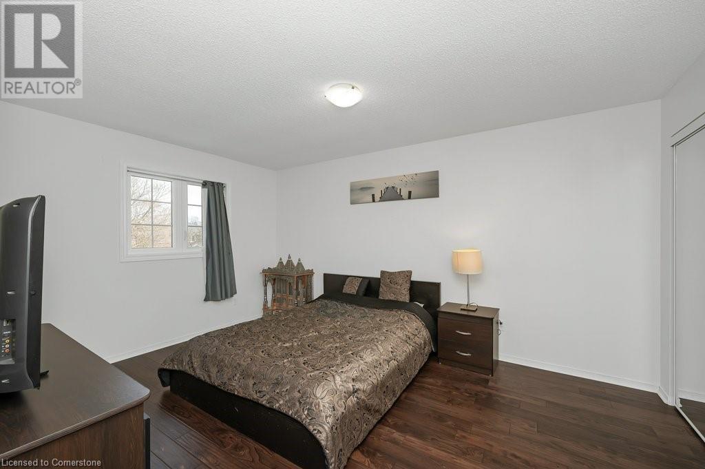 Photo 18 of 274 Honeyvale Road, Oakville ON