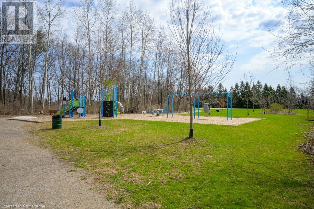Photo 25 of 274 Honeyvale Road, Oakville ON