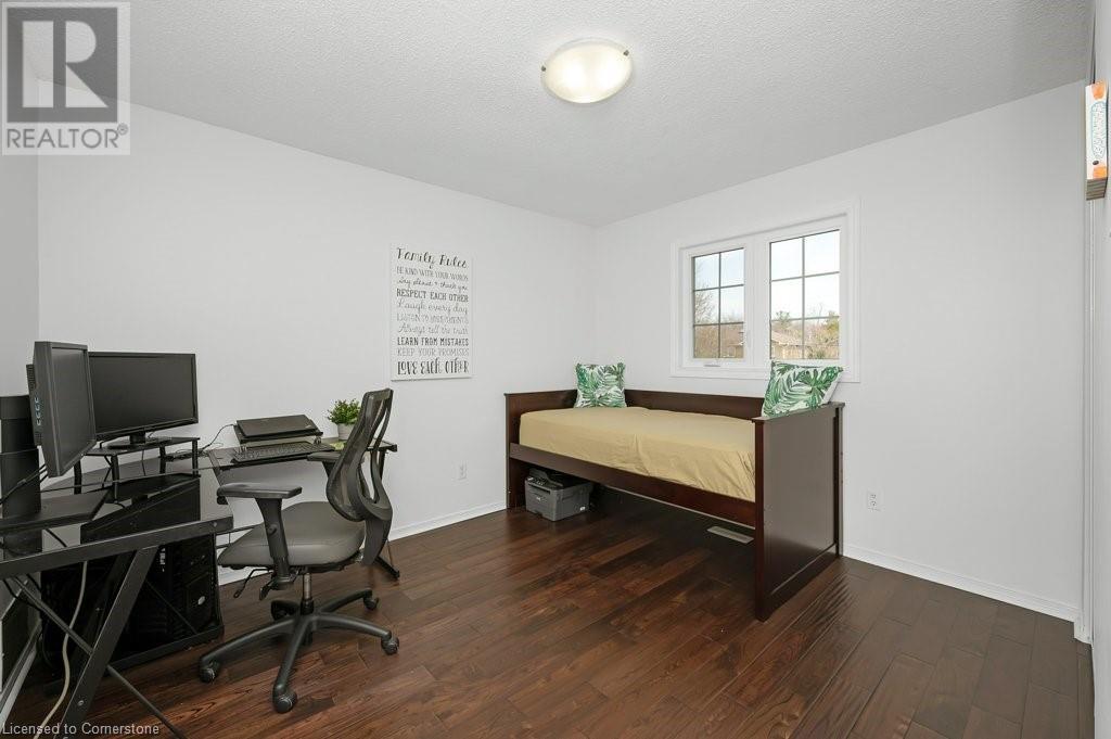 Photo 19 of 274 Honeyvale Road, Oakville ON