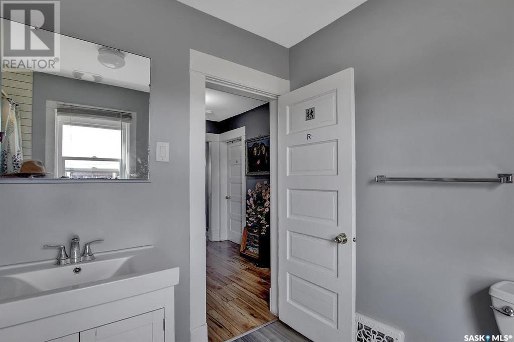 Photo 27 of 2157 Rose Street, Regina SK