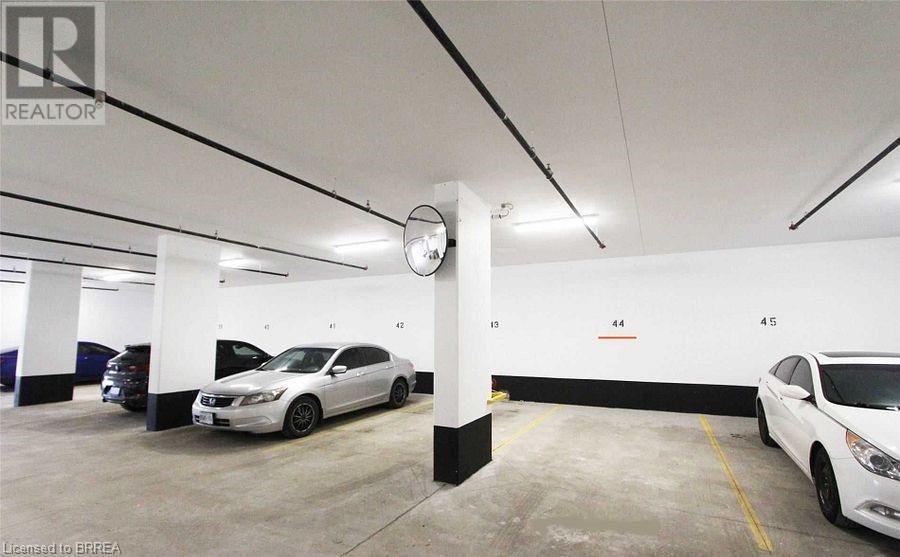 Photo 3 of 7 Erie Avenue Unit 801, Brantford ON