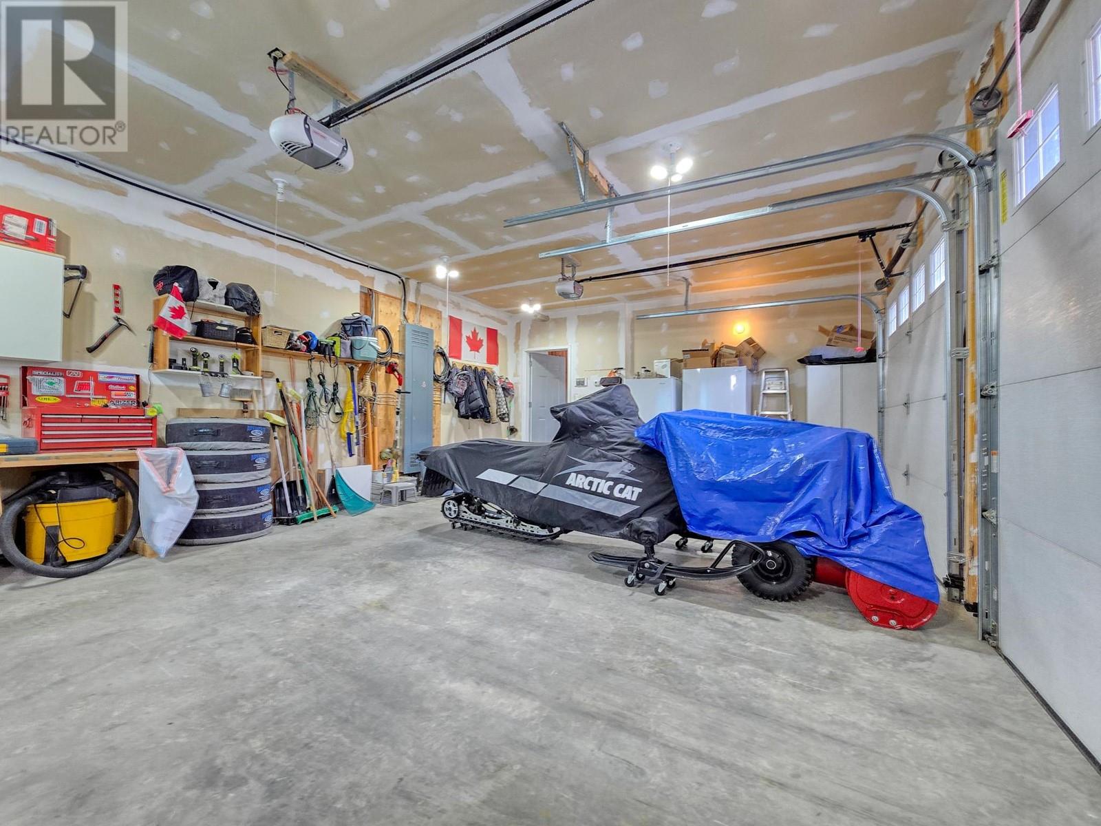 4778 CRESCENTWOOD Drive, Edgewater