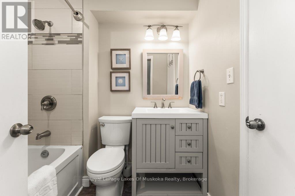 Photo 22 of 30 Turner Drive, Huntsville ON