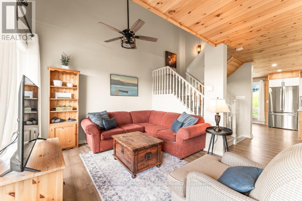 Photo 20 of 30 Turner Drive, Huntsville ON