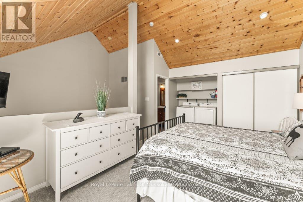 Photo 15 of 30 Turner Drive, Huntsville ON