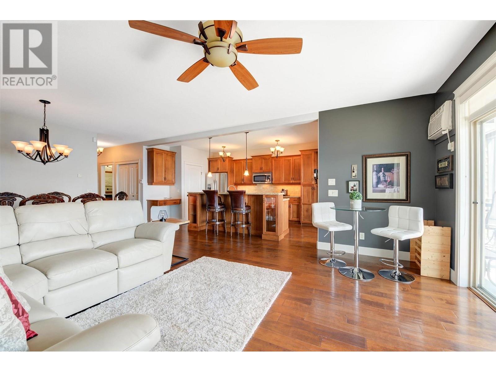 236 4350 Ponderosa Drive, Peachland
