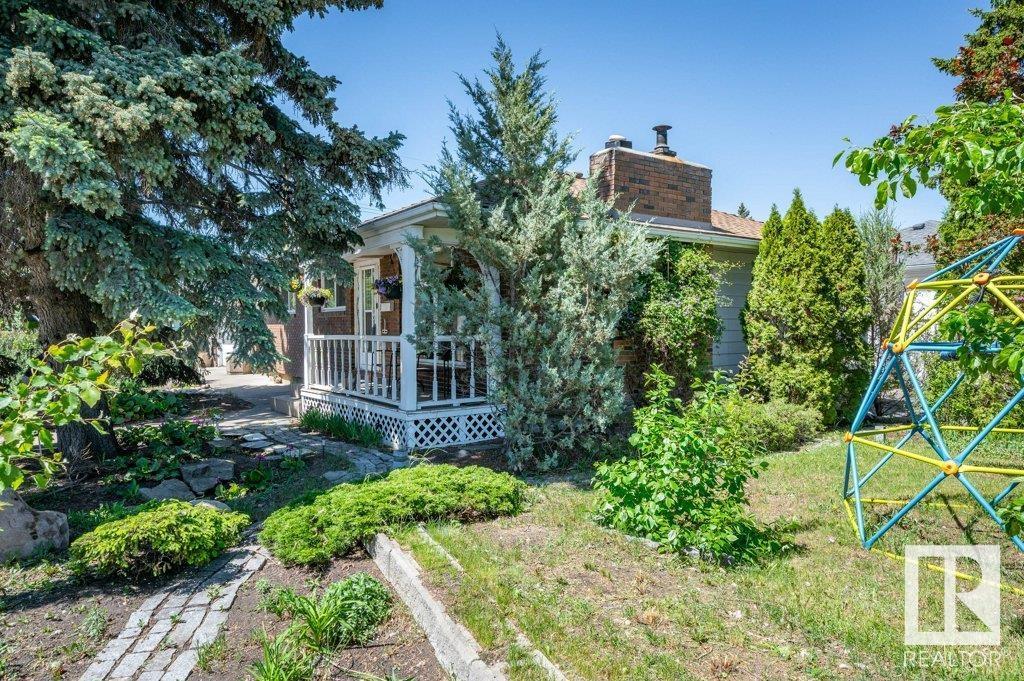 Single Family House Bungalow for Sale in  A AV NW Edmonton 