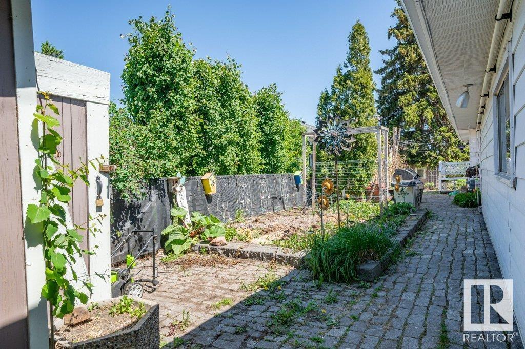 Single Family House Bungalow for Sale in  A AV NW Edmonton 