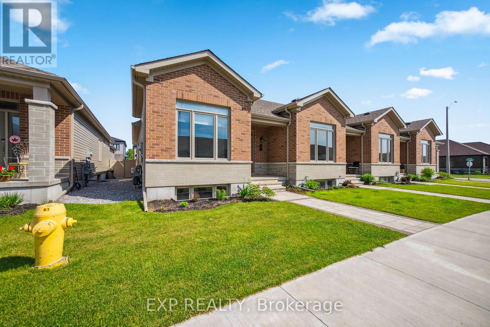 Photo 2 of 61 Athabaska Drive, Belleville ON