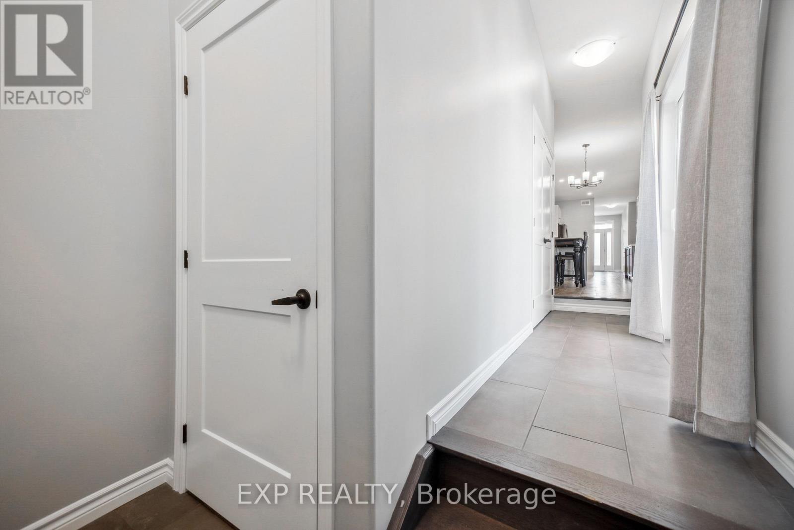 Photo 25 of 61 Athabaska Drive, Belleville ON