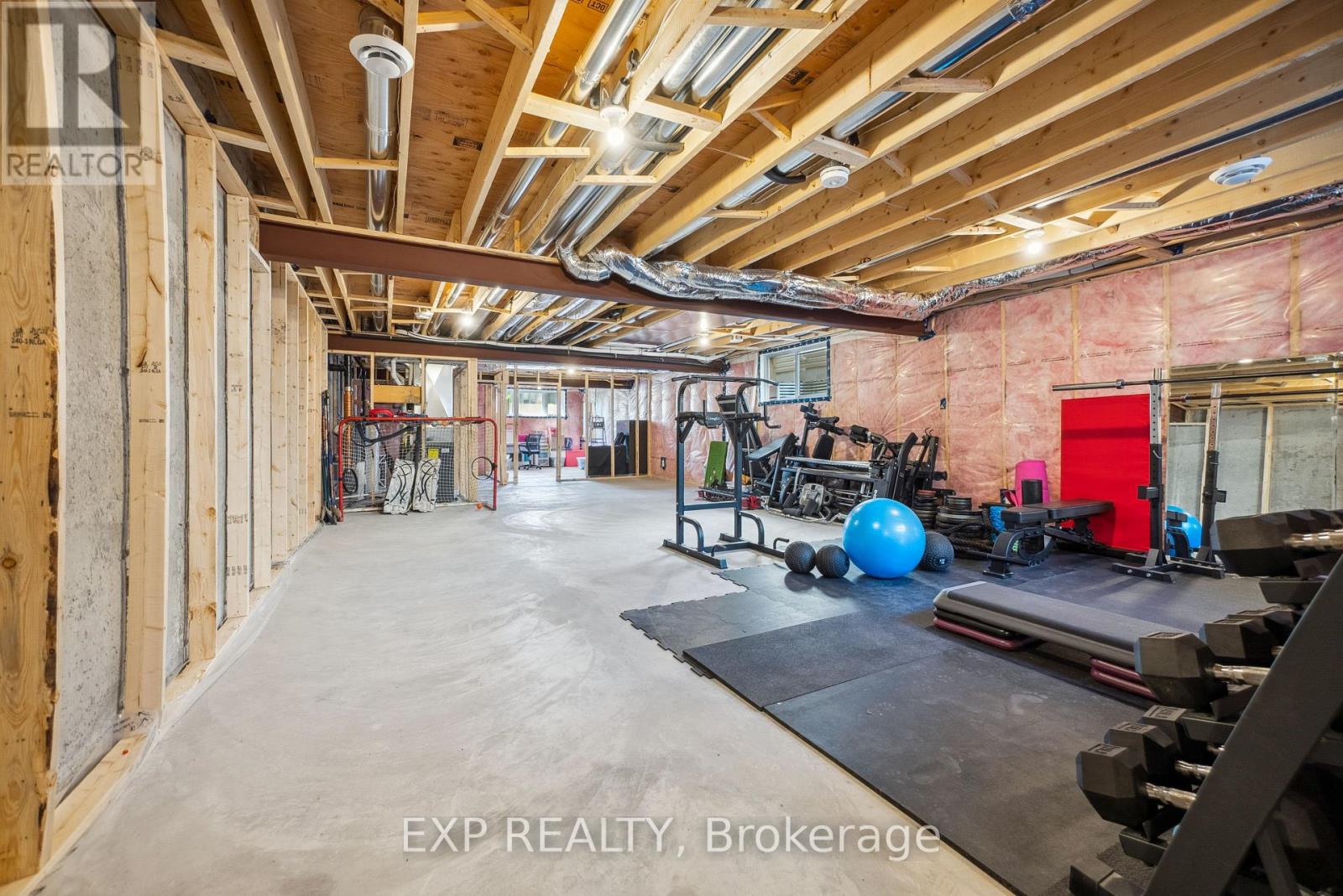 Photo 29 of 61 Athabaska Drive, Belleville ON