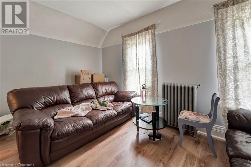 Photo 13 of 237 Marlborough Street, Brantford ON