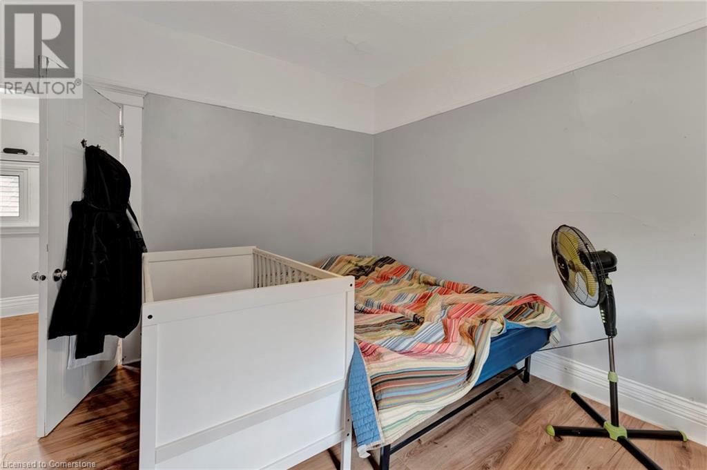 Photo 11 of 237 Marlborough Street, Brantford ON