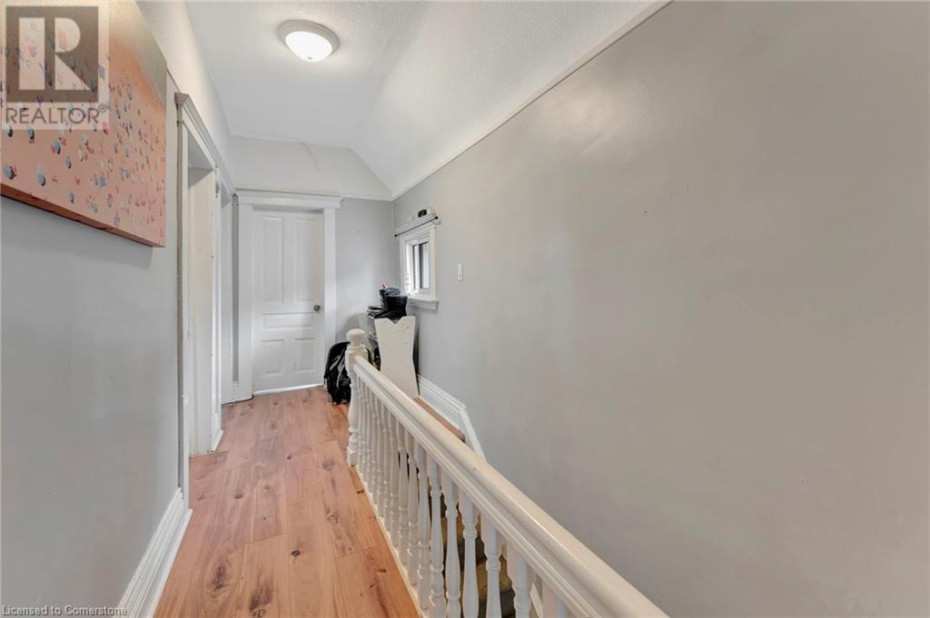 Photo 14 of 237 Marlborough Street, Brantford ON
