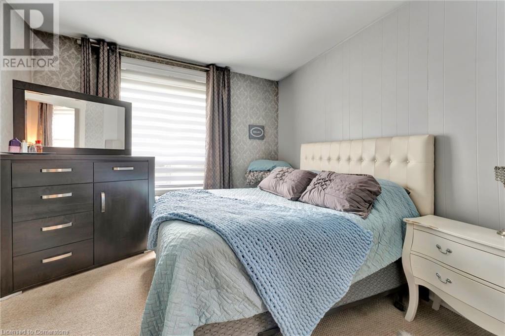 Photo 23 of 237 Marlborough Street, Brantford ON