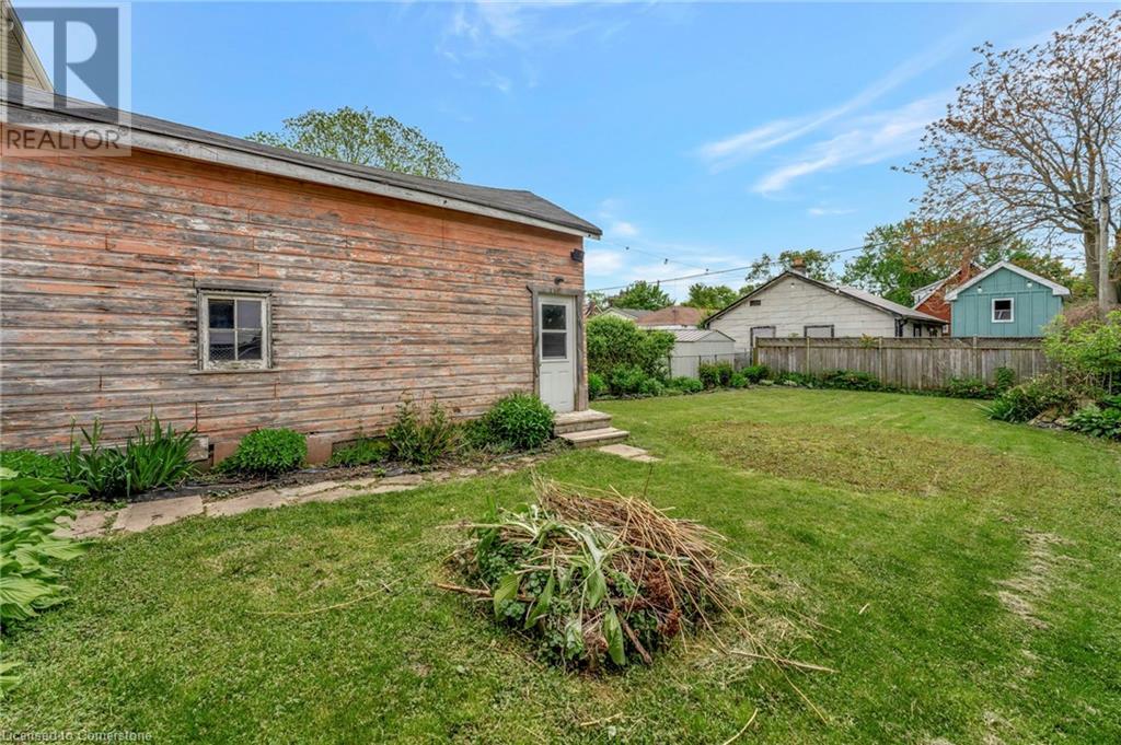 Photo 31 of 237 Marlborough Street, Brantford ON