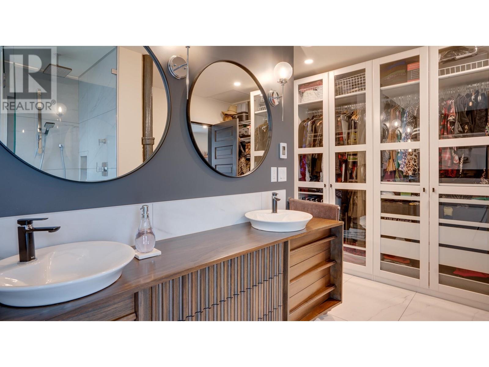  3102 Pleasant Valley Road, Vernon