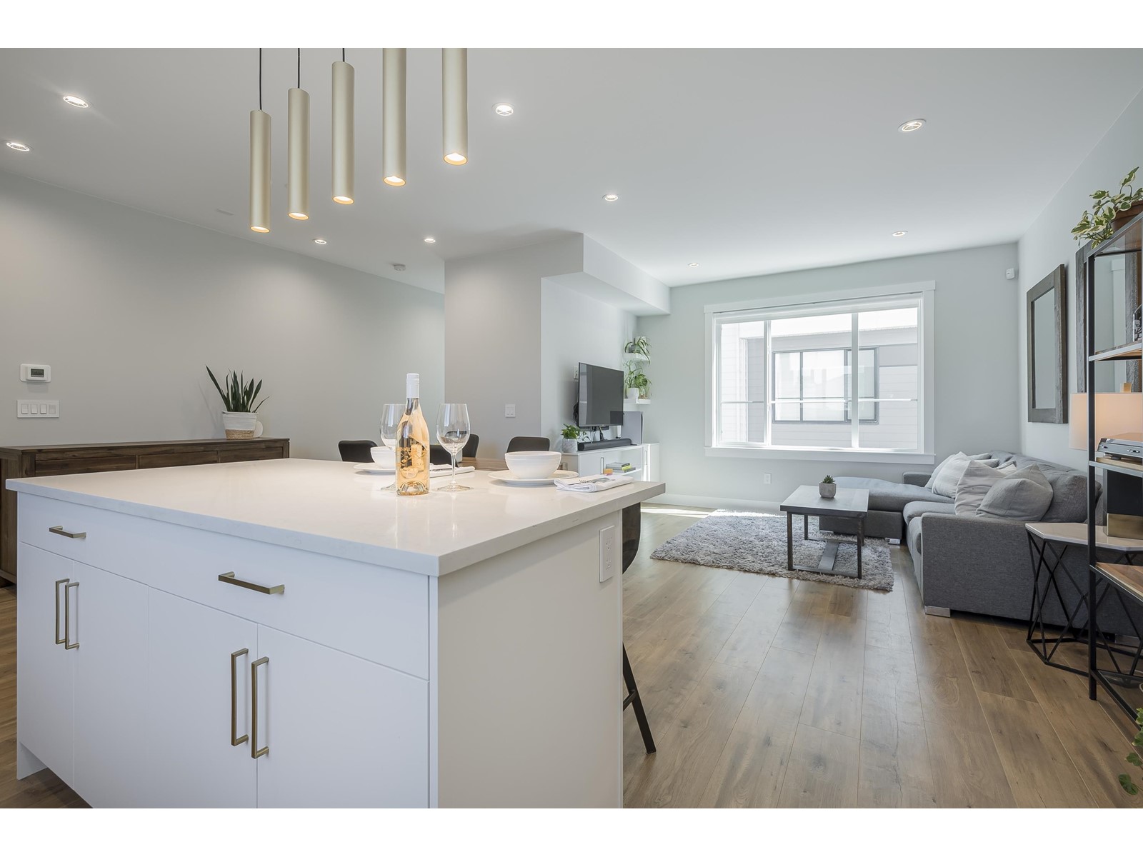 Photo 5 of 65 1639 162 Street, Surrey BC