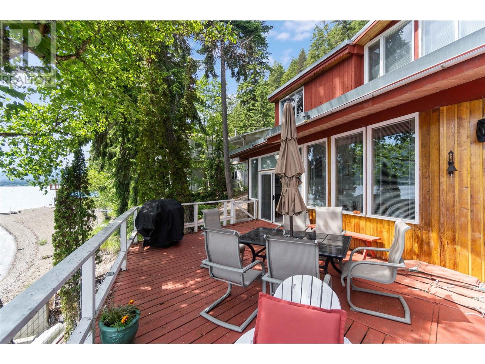 4750 Sunnybrae Canoe Point Road, Tappen