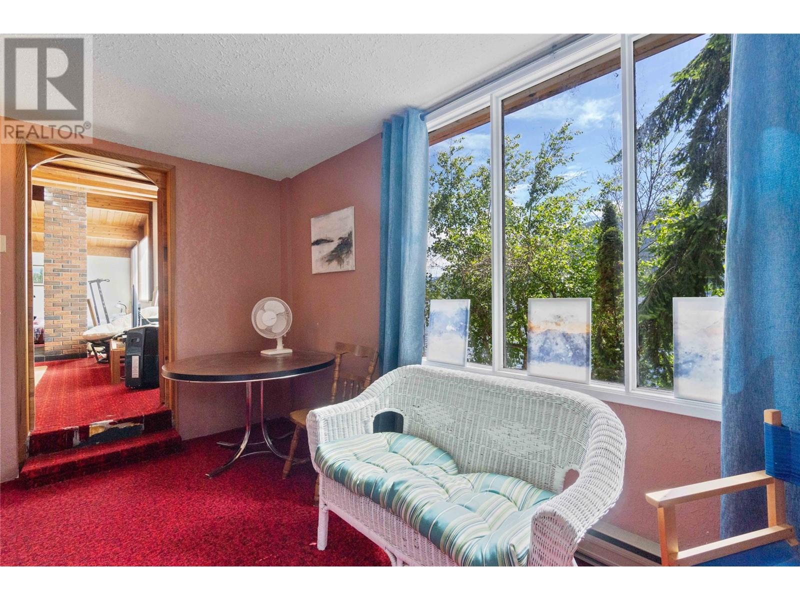 4750 Sunnybrae Canoe Point Road, Tappen