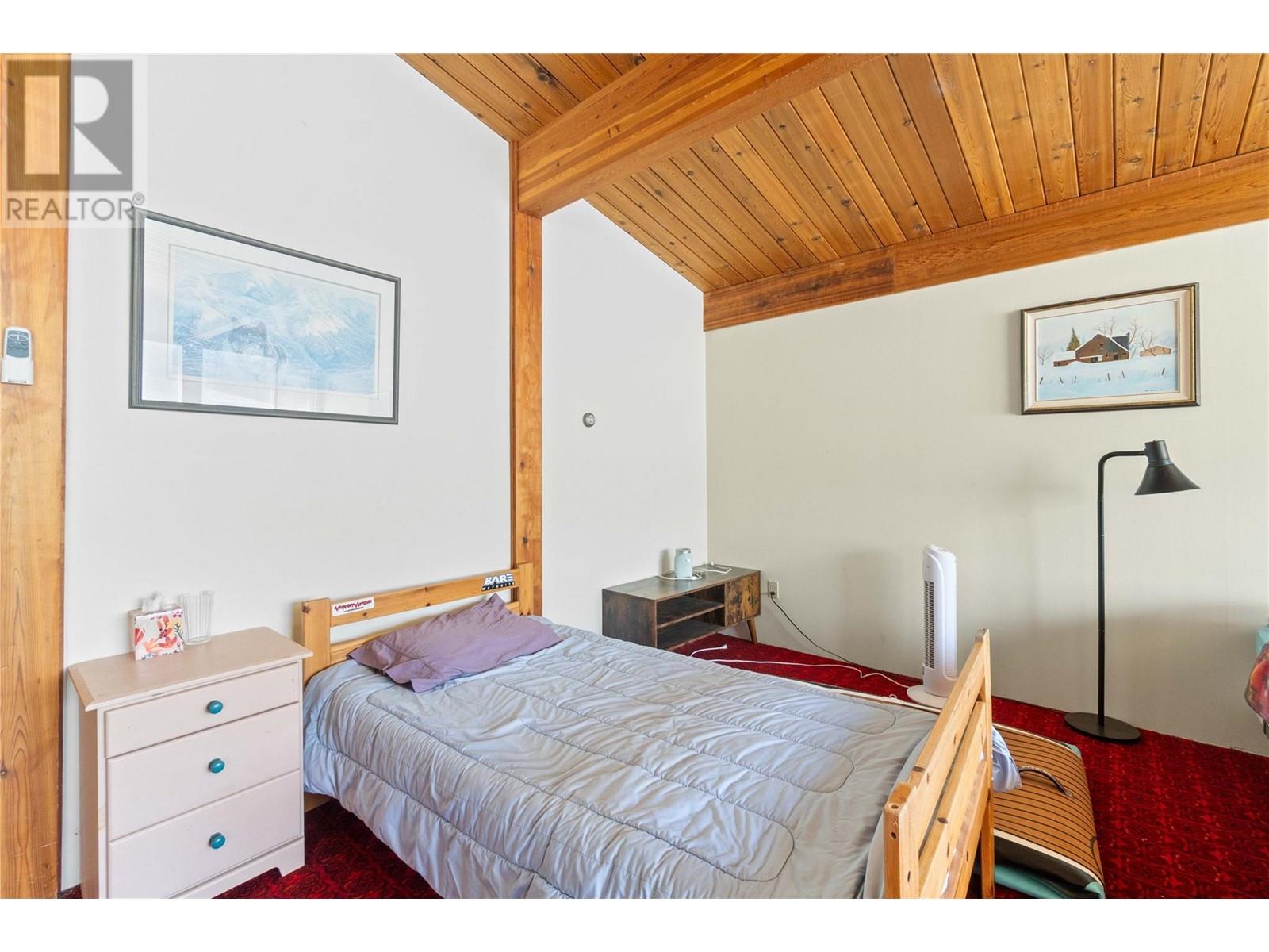 4750 Sunnybrae Canoe Point Road, Tappen