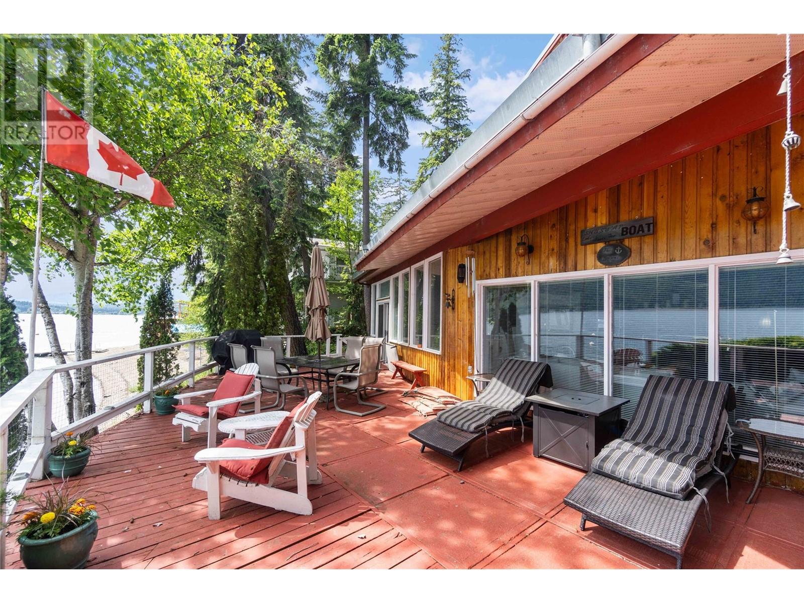 4750 Sunnybrae Canoe Point Road, Tappen