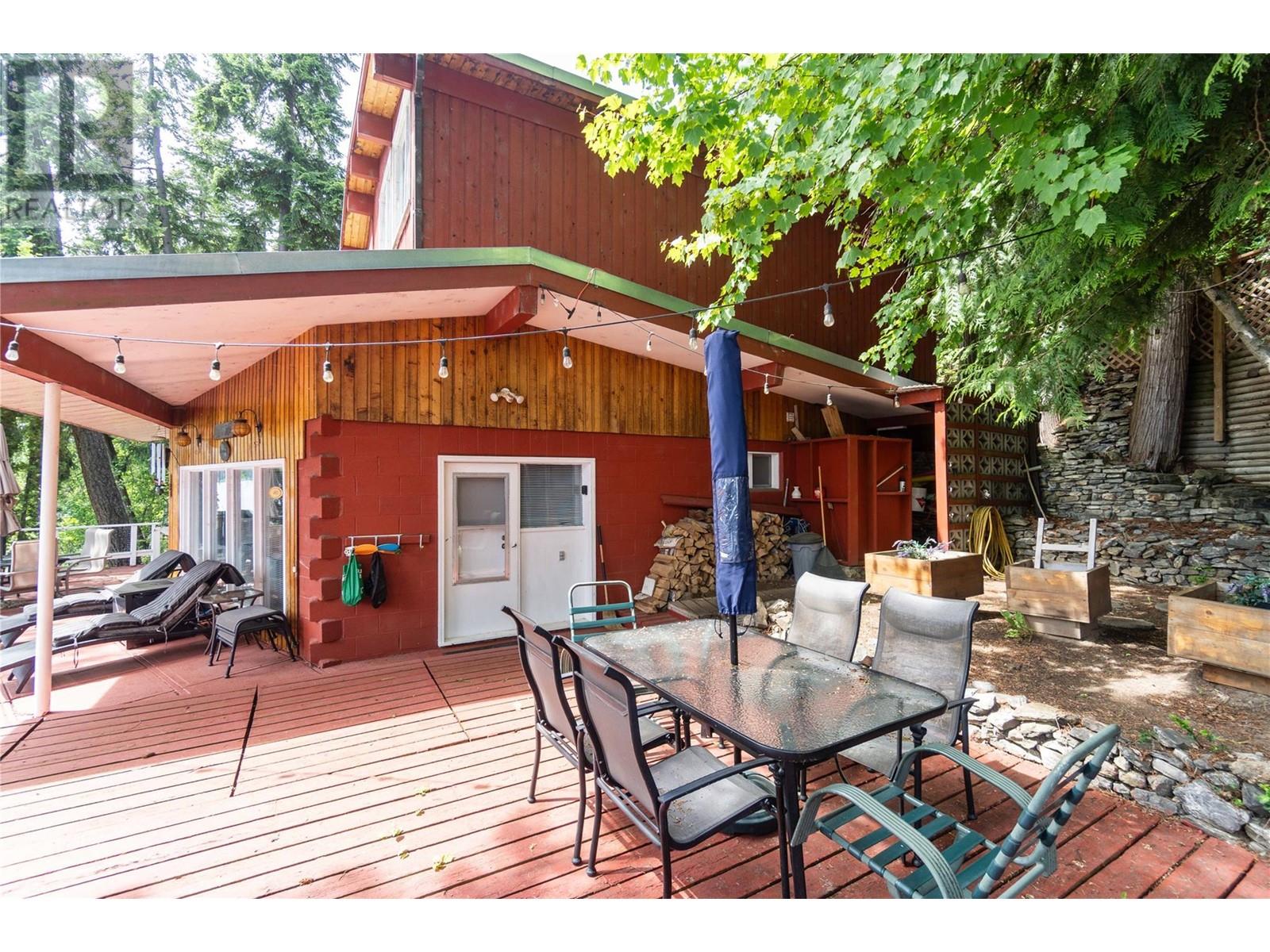 4750 Sunnybrae Canoe Point Road, Tappen
