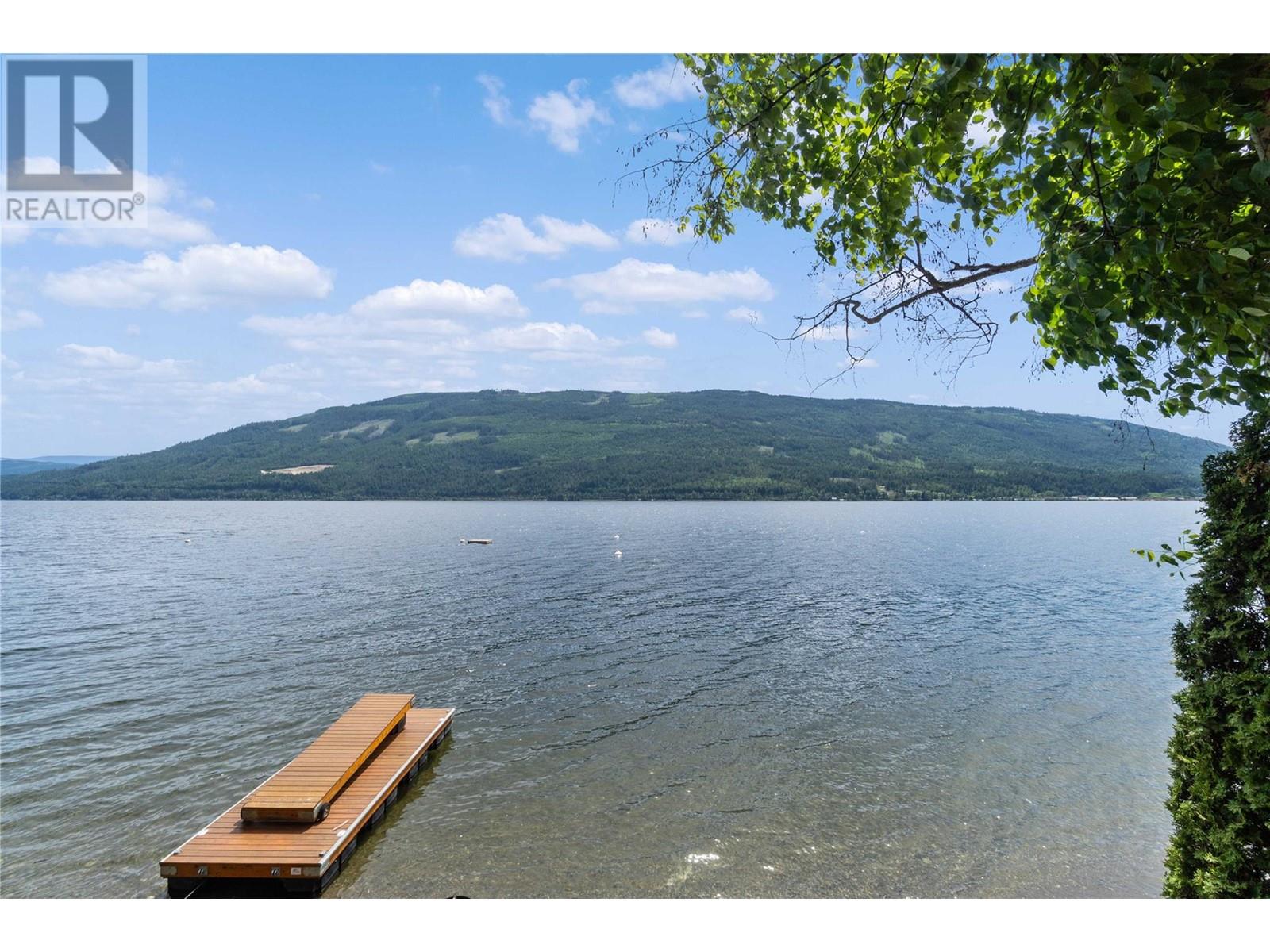 4750 Sunnybrae Canoe Point Road, Tappen