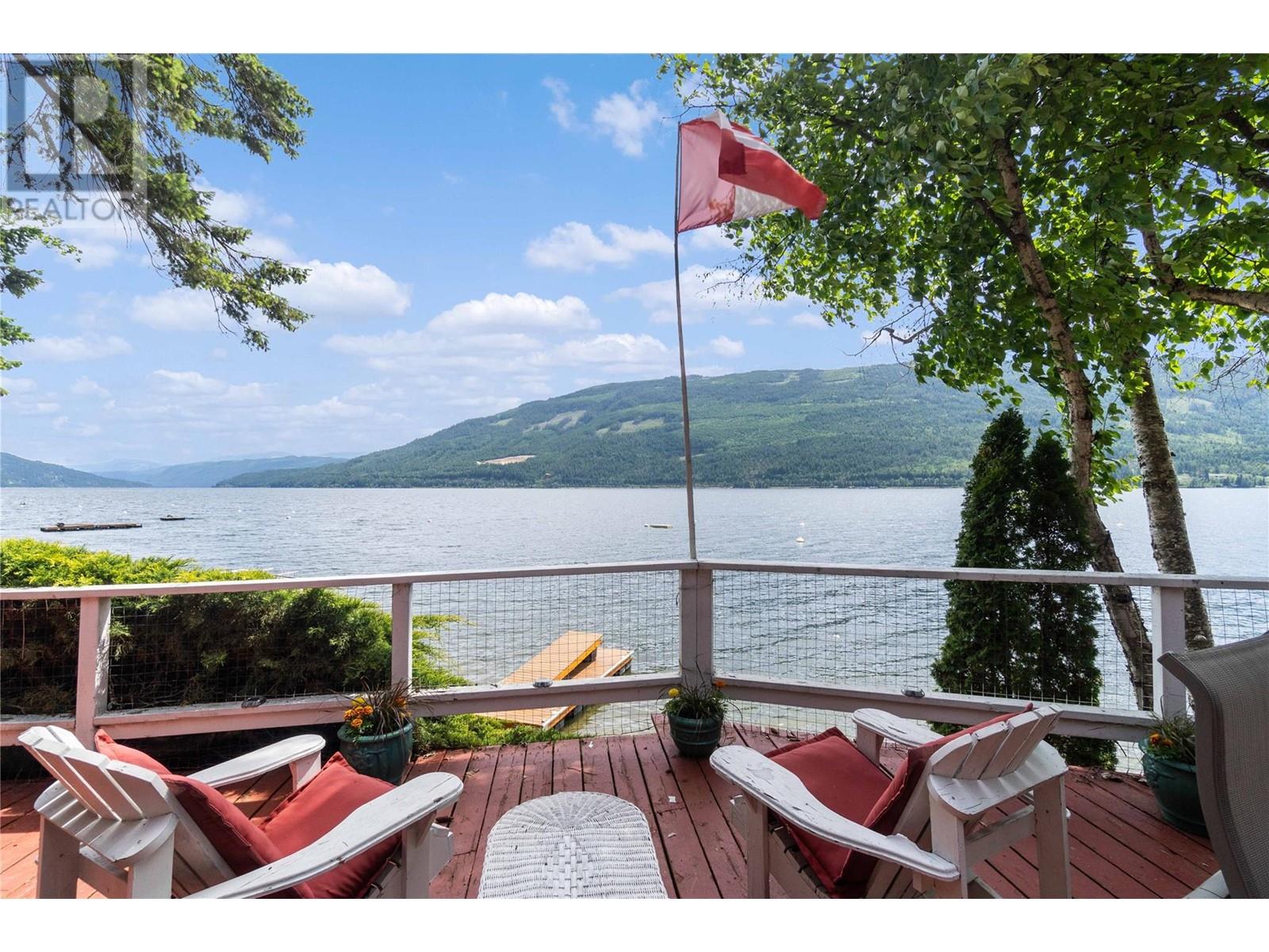 4750 Sunnybrae Canoe Point Road, Tappen