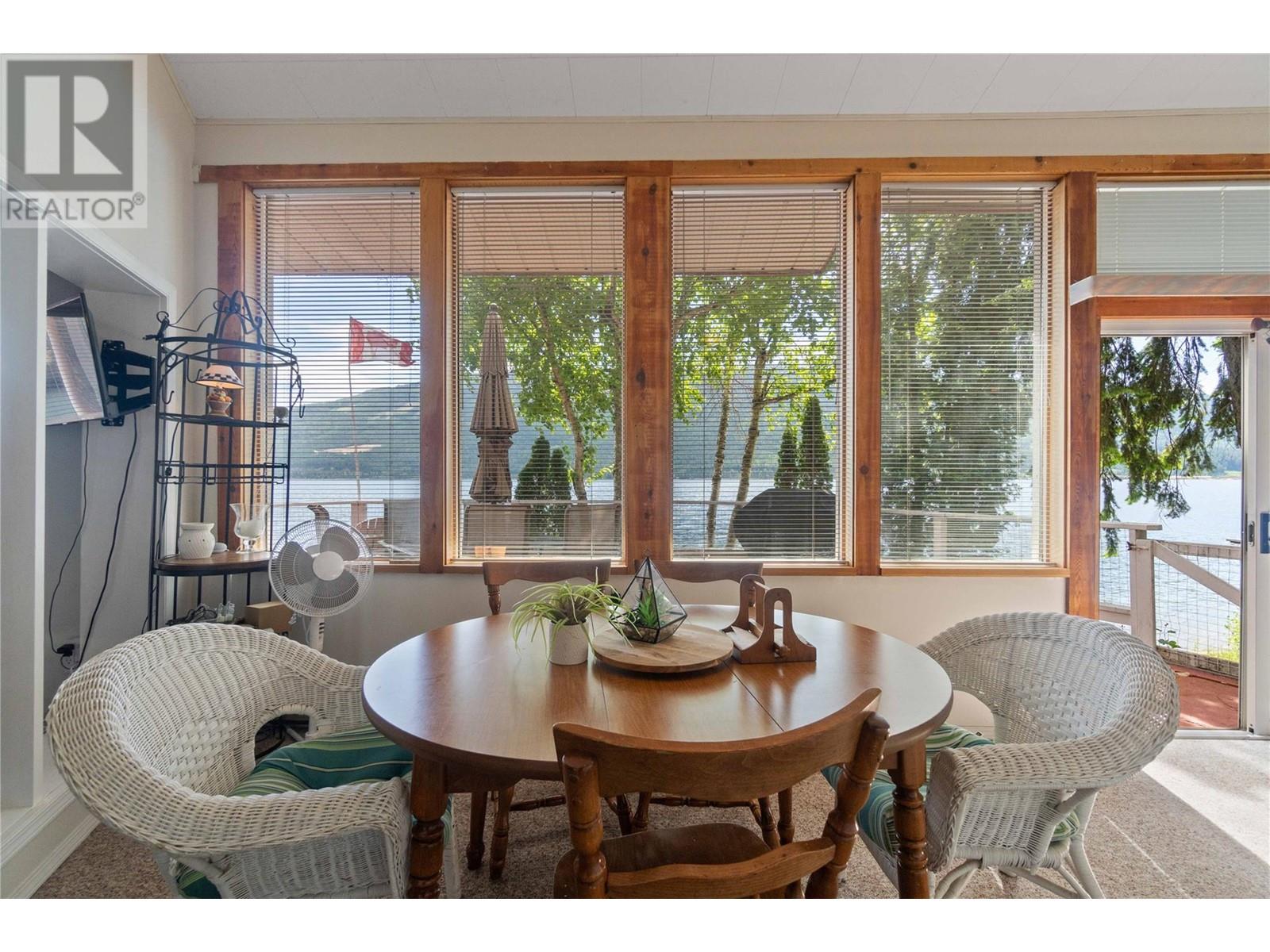 4750 Sunnybrae Canoe Point Road, Tappen