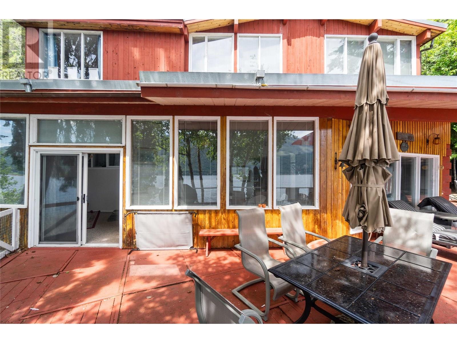 4750 Sunnybrae Canoe Point Road, Tappen
