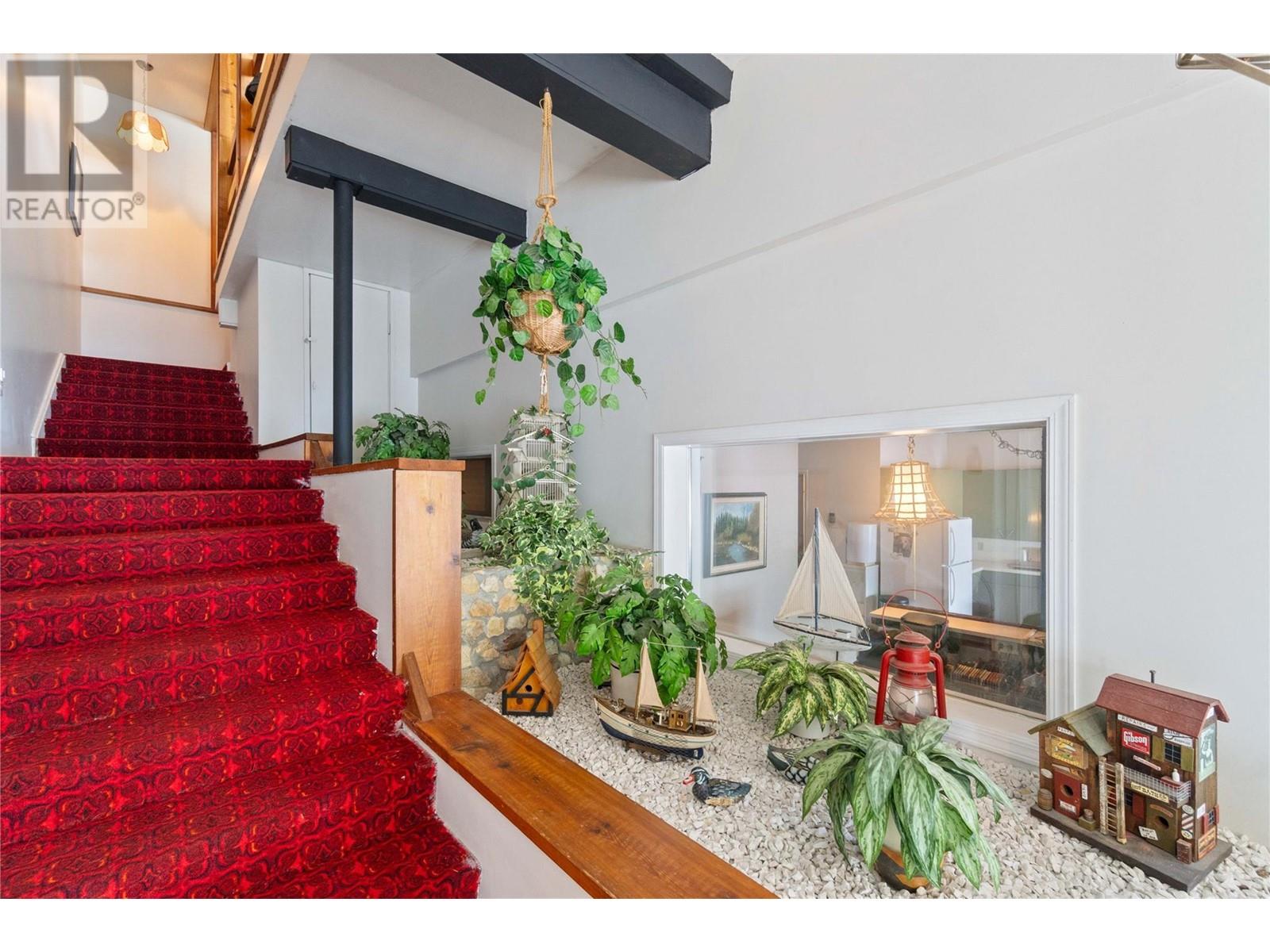 4750 Sunnybrae Canoe Point Road, Tappen