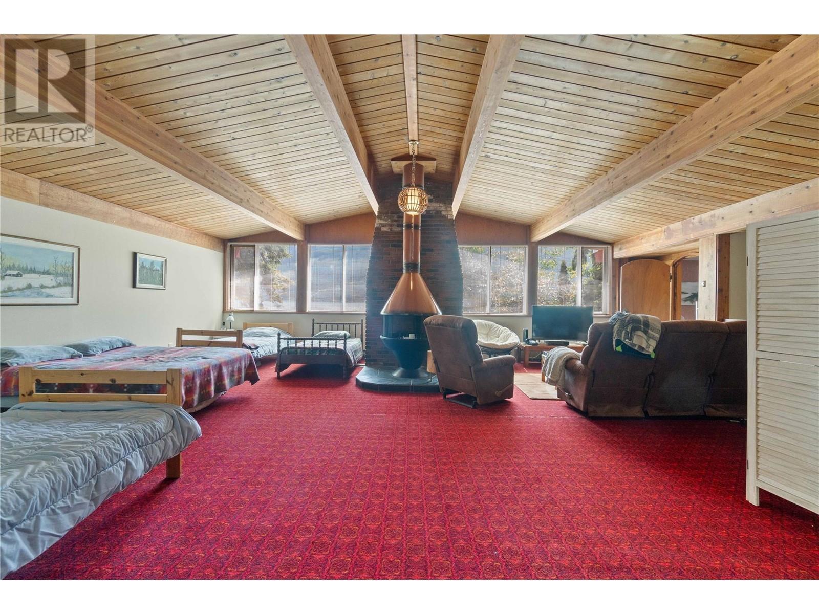 4750 Sunnybrae Canoe Point Road, Tappen